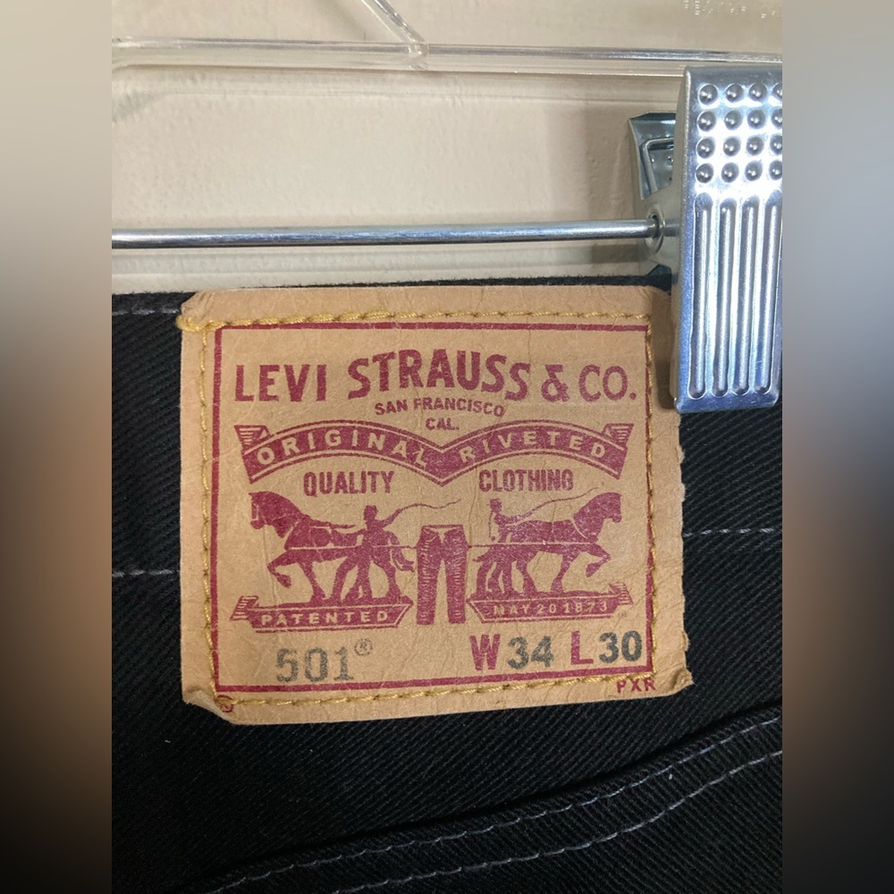 Levi's 501 Jeans Straight Leg Button Fly Men's Black Denim Size 34x30 - Picture 2 of 5